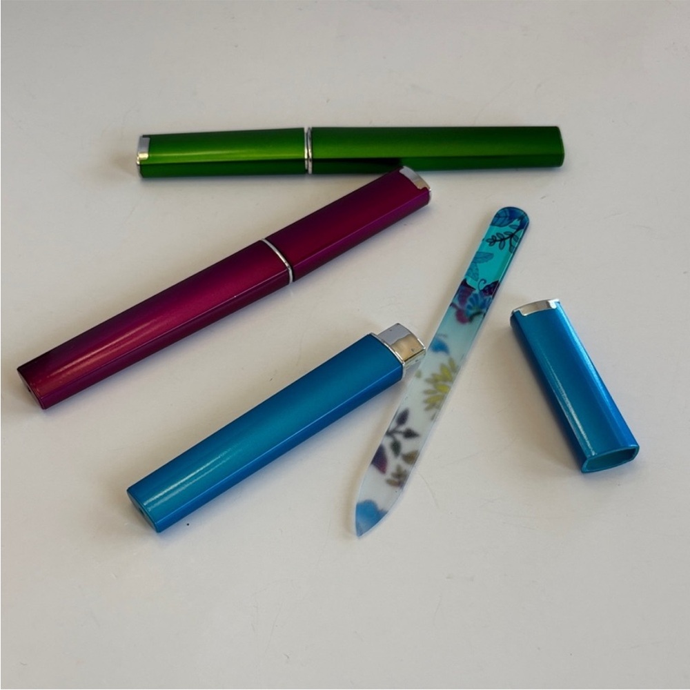 Glass Nail File & Case (Random Color)